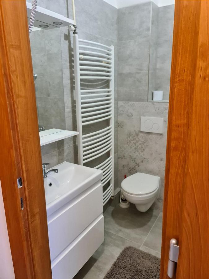 Hotel Koruna Roznov pod Radhostem Luaran gambar