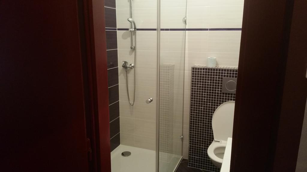Hotel Koruna Roznov pod Radhostem Bilik gambar