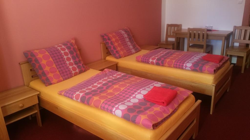 Hotel Koruna Roznov pod Radhostem Bilik gambar