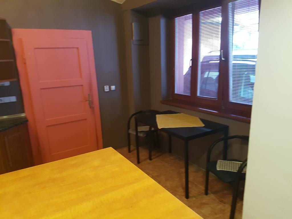 Hotel Koruna Roznov pod Radhostem Luaran gambar